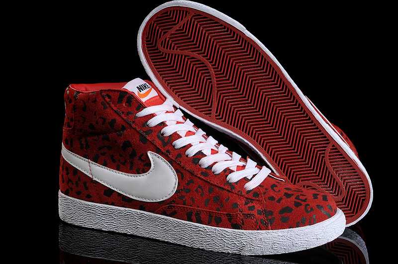 nike blazer high grey red 2012 vendre blazer nike vintage de la mode